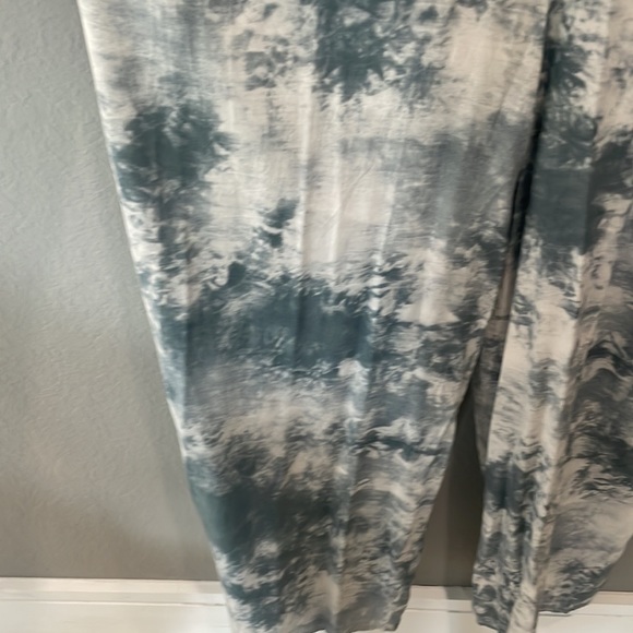 LUSH tie-dye jumpsuit NWT - Picture 3 of 8